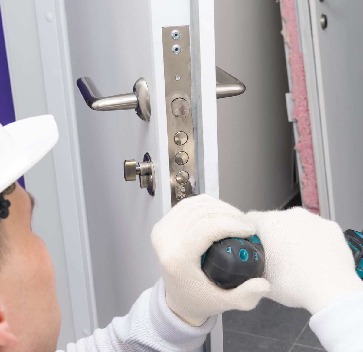 Boarding Up And Replacing Locks After Break Ins - Peterborough Locksmith Services